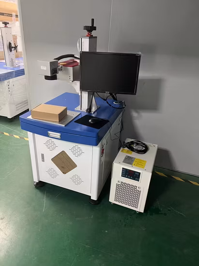 Mini macchina per marcatura laser portatile 30W 50W fibra/CO2/3W 5W UV/stampante laser/macchina per stampa logo 3D/macchina per incisione laser per metallo/gioielli/plastica/vetro